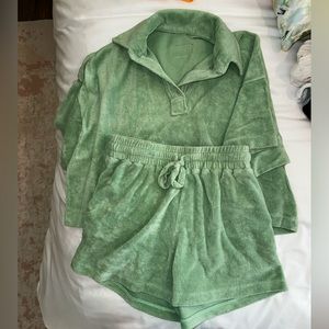 DAILY DRILLS TERRY CLOTH SET